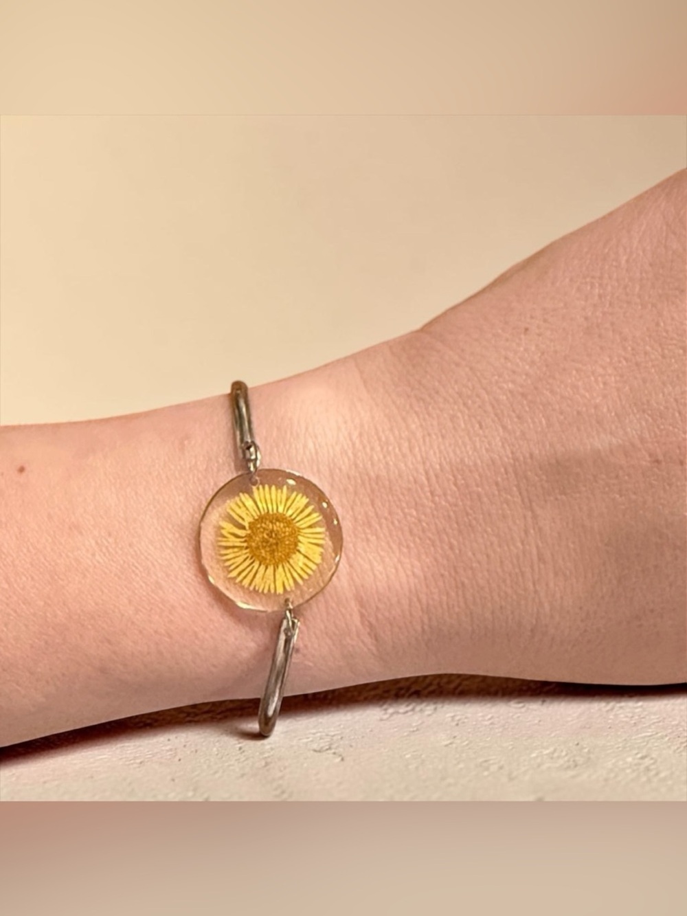 Vintage Silver Floral Bracelet - Picture 2 of 3